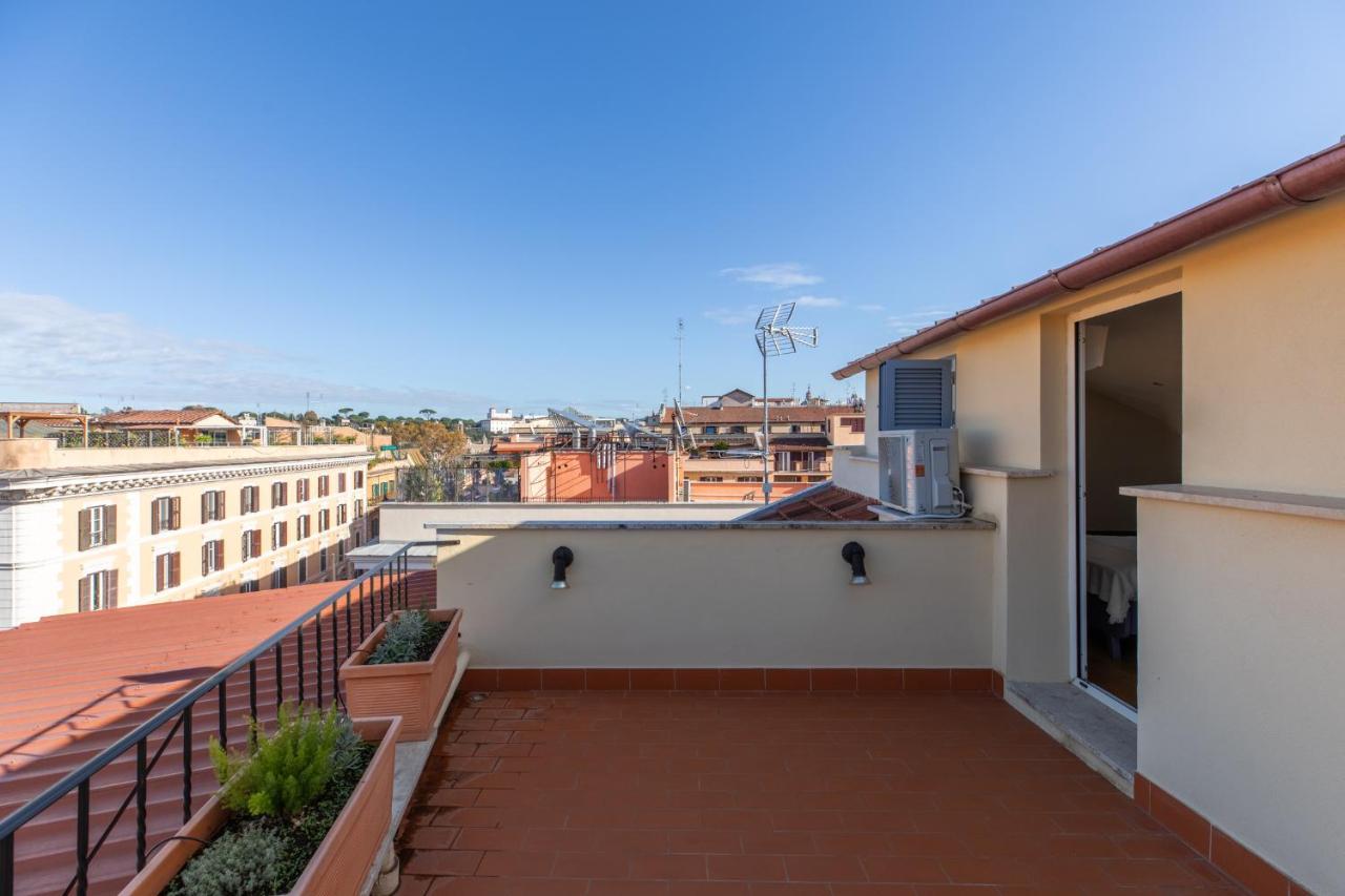 Iflat Magical Flat By The Tiber Apartment Rome Bagian luar foto