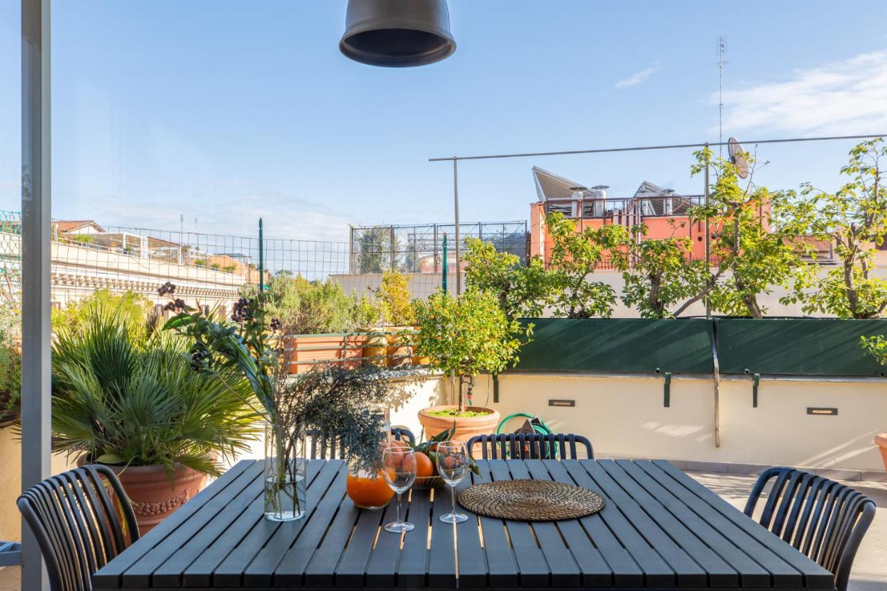 Iflat Magical Flat By The Tiber Apartment Rome Bagian luar foto
