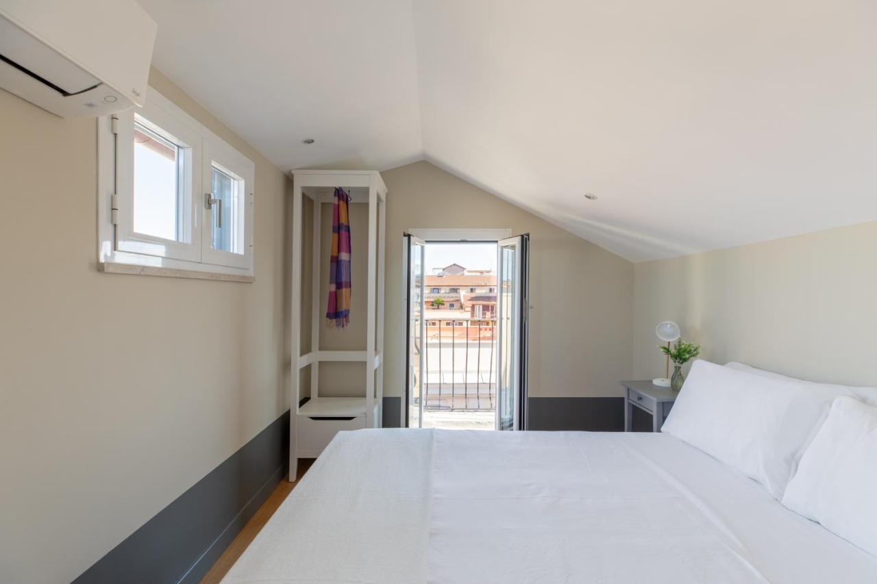 Iflat Magical Flat By The Tiber Apartment Rome Bagian luar foto