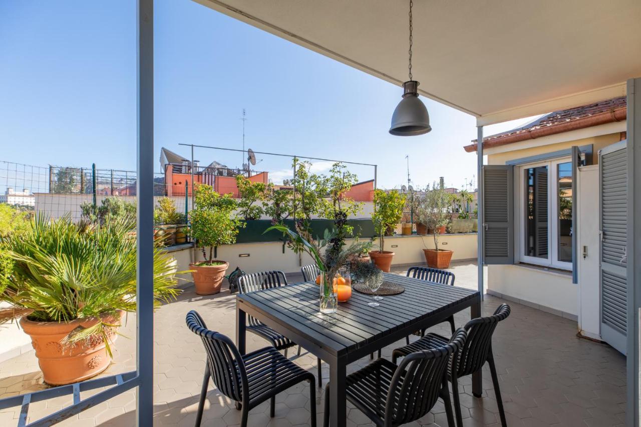 Iflat Magical Flat By The Tiber Apartment Rome Bagian luar foto